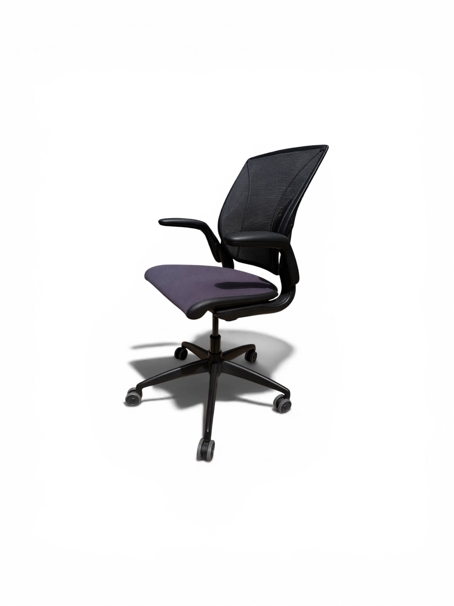 Humanscale Diffrient World Office Chair – Black Mesh Back – Purple Fabric Seat – Ergonomic Task Chair-Refurbished
