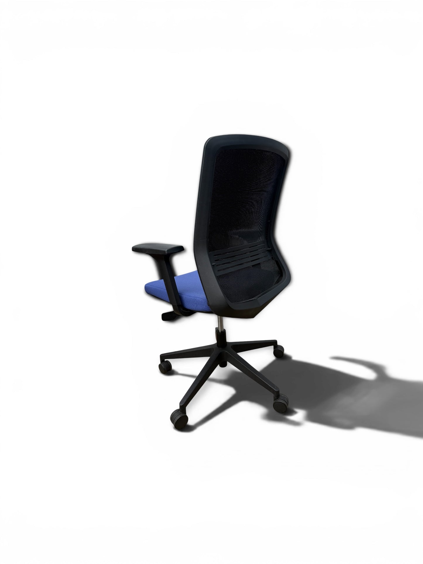 Elite Ergonomic Mesh Task Chair – Adjustable Arms, Seat Slide & Recline Lock – Blue – Refurbished