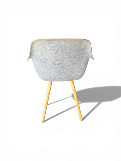 Moka Felt Four Leg Tub Chair – Grey Upholstered Canteen / Meeting Chair – Refurbished