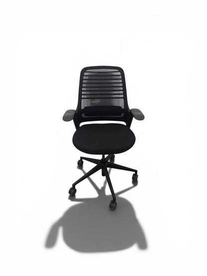 Steelcase: Series 1 Ergonomic Office Chair – 4D Adjustable Arms & Lumbar Support – Black - Refurbished