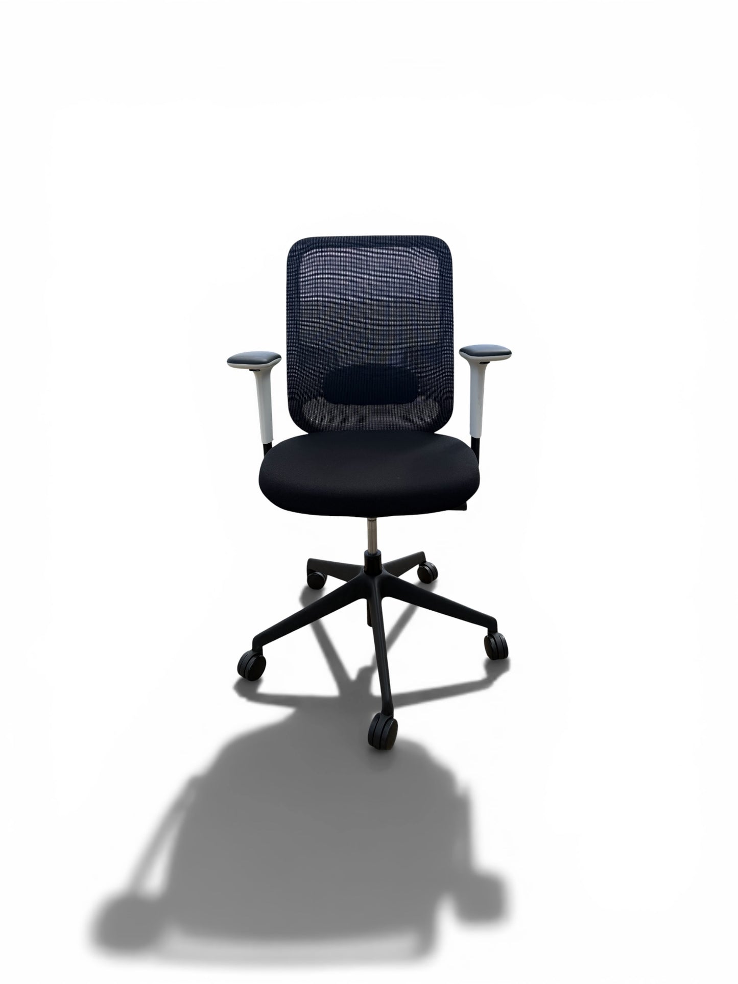 Orangebox Do Office Chair – Black Mesh Back – Adjustable Arms – Ergonomic Task Chair - Refurbished