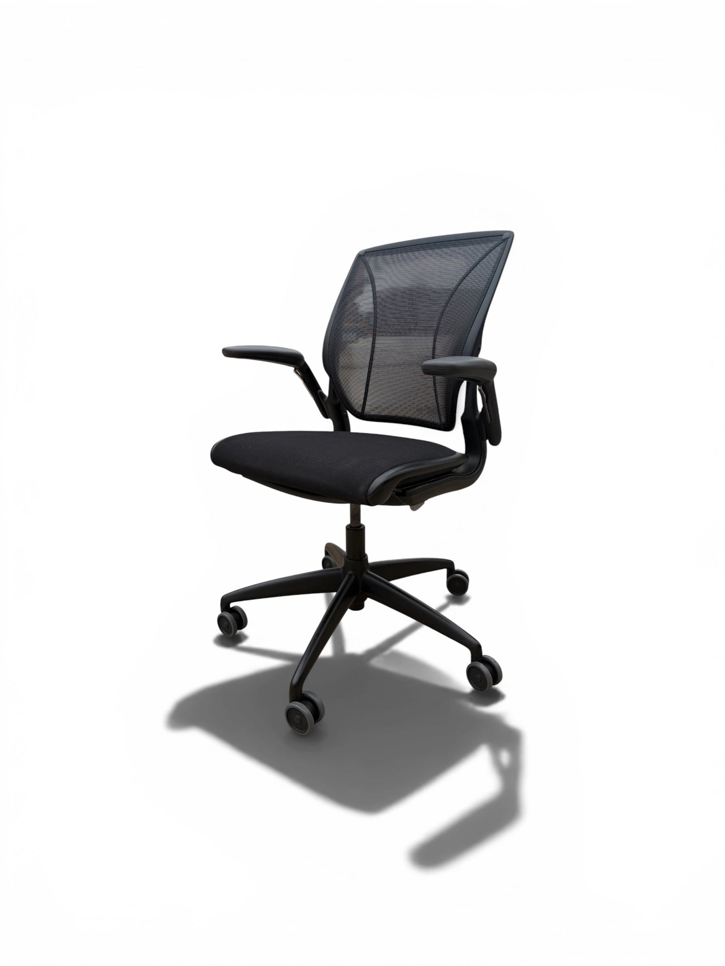 Humanscale Diffrient World Black Mesh Task Chair with Adjustable Arms – Refurbished