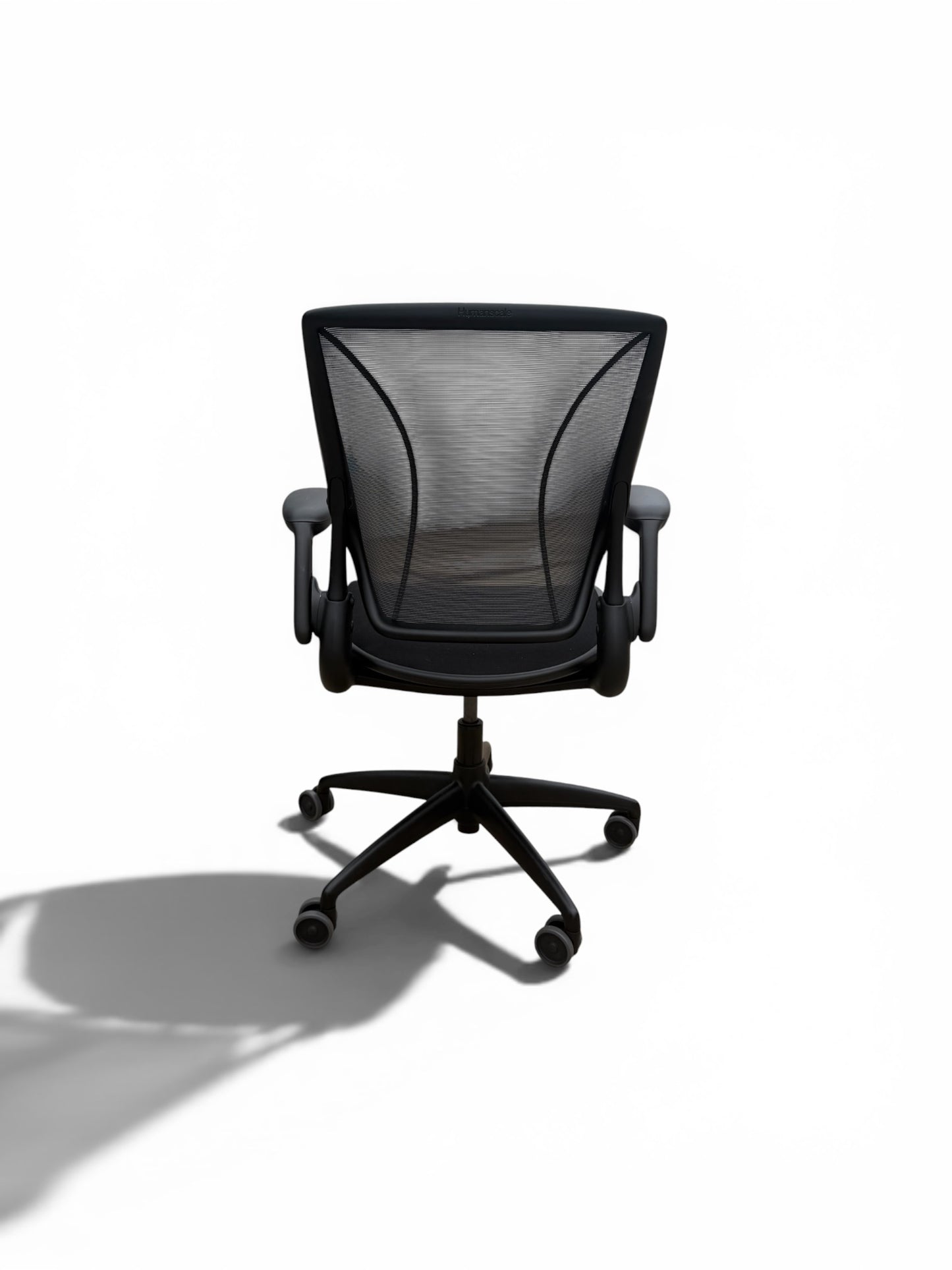 Humanscale Diffrient World Black Mesh Task Chair with Adjustable Arms – Refurbished
