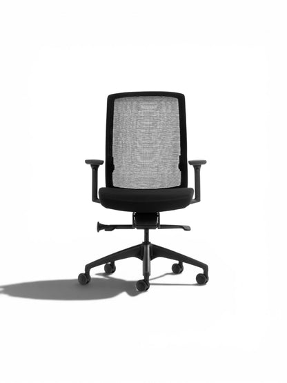 Bestuhl J1 Ergonomic Mesh Office Chair with Adjustable Arms & Recline Lock – Refurbished