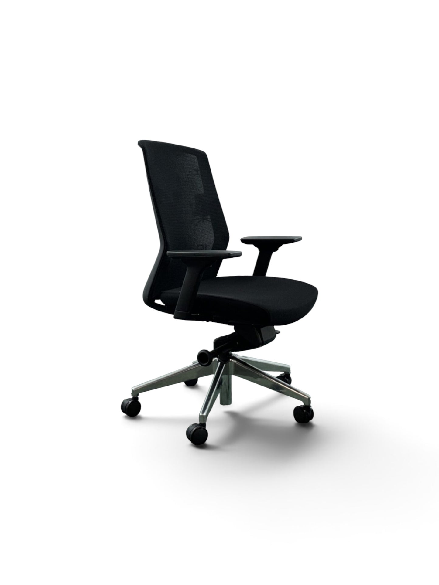 Bestuhl J1 Ergonomic Mesh Office Chair Chrome Base with Adjustable Arms & Recline Lock – Refurbished
