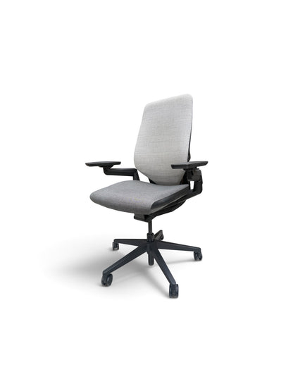 Steelcase Gesture – Light Grey Fabric – Ergonomic Adjustable Task Chair – Refurbished