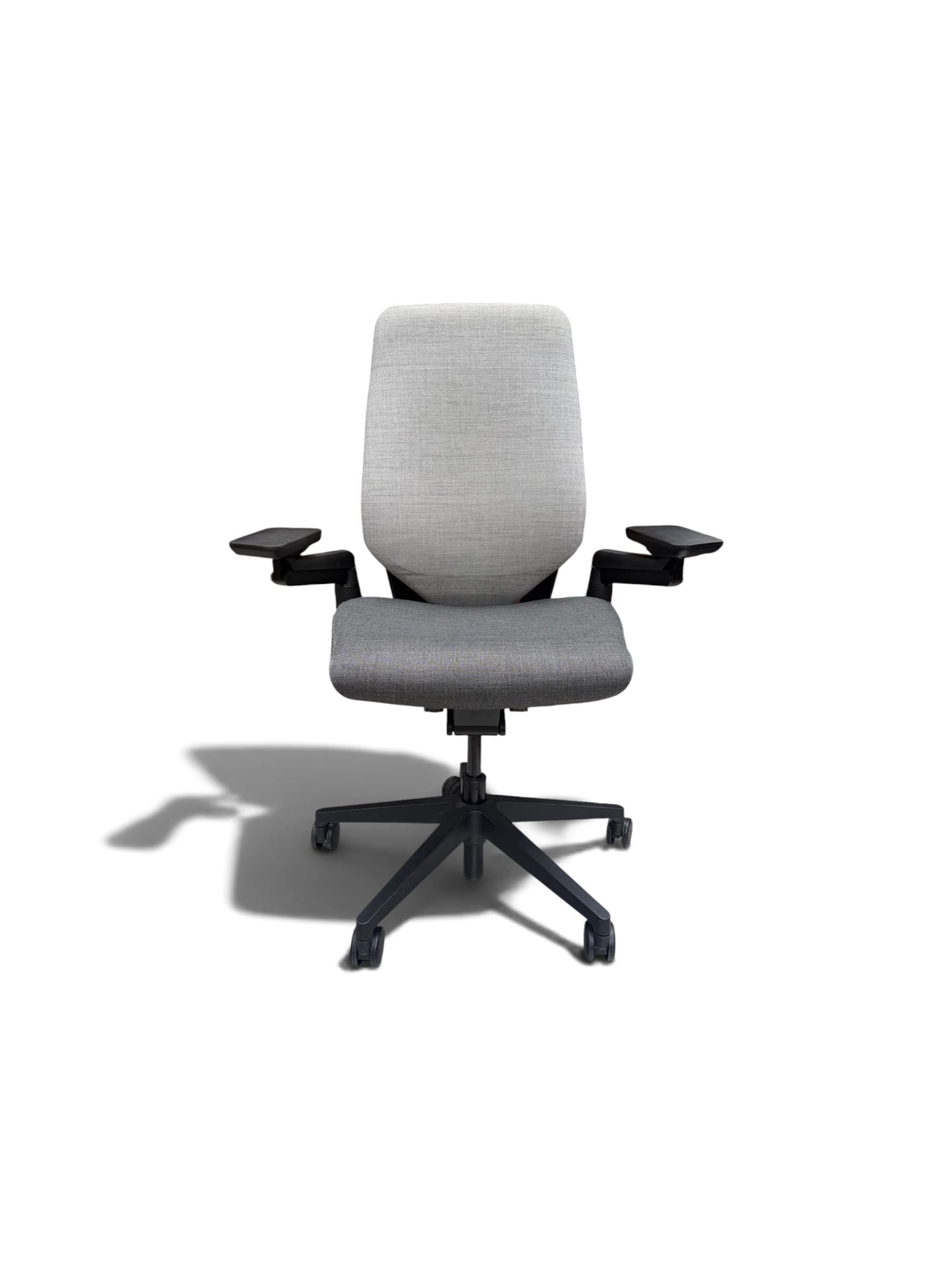 Steelcase Gesture – Light Grey Fabric – Ergonomic Adjustable Task Chair – Refurbished