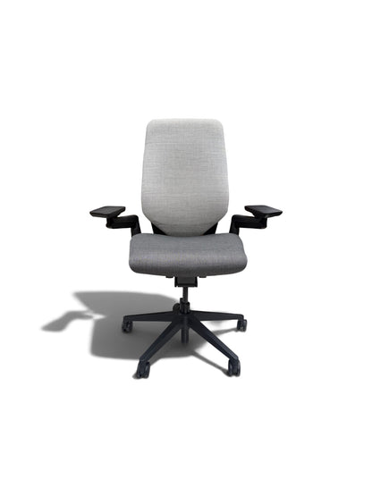 Steelcase Gesture – Light Grey Fabric – Ergonomic Adjustable Task Chair – Refurbished