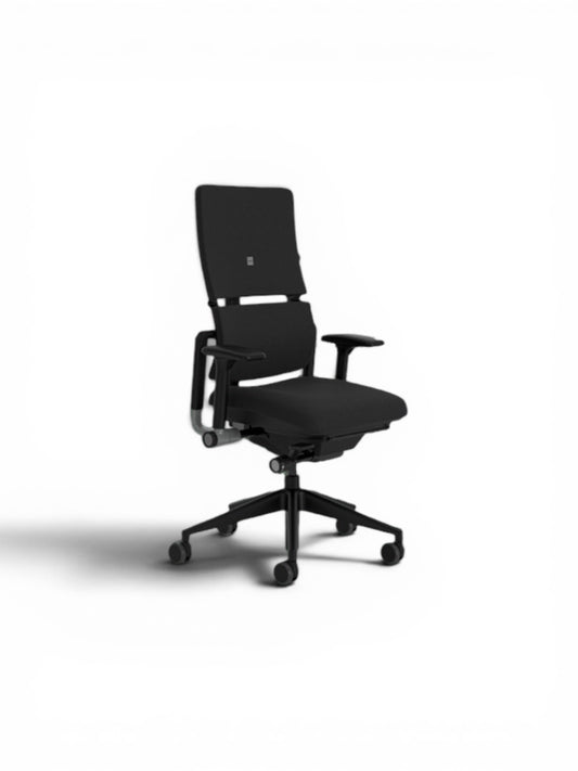 Steelcase: Please V2 Ergonomic Office Chair – Black | Fully Adjustable | Refurbished