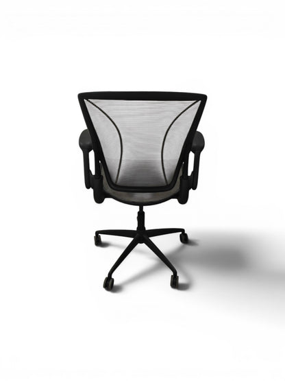 Humanscale: Diffrient World Task Chair – Full Mesh | Lightweight Ergonomic Design | Black | Refurbished