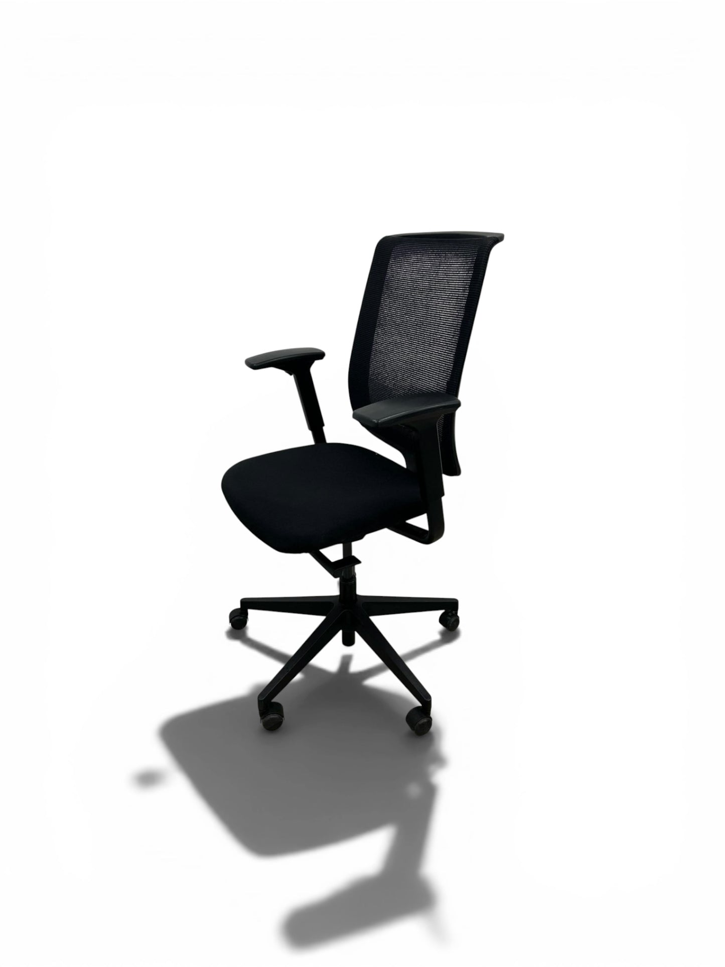 Steelcase: Reply Task Chair – Black Mesh Back | Black Fabric Seat | Refurbished
