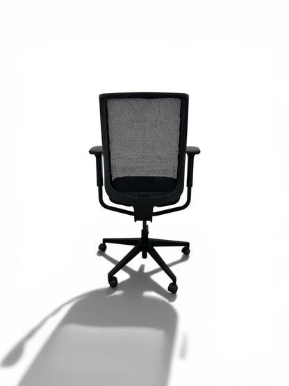 Steelcase: Reply Task Chair – Black Mesh Back | Black Fabric Seat | Refurbished