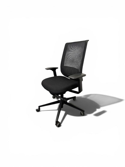 Steelcase: Reply Task Chair – Black Mesh Back | Black Fabric Seat | Lumbar Support | Refurbished