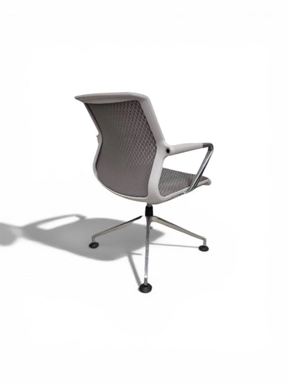 Vitra Unix: Meeting Chair – Grey Upholstered Swivel Base Chair | Refurbished
