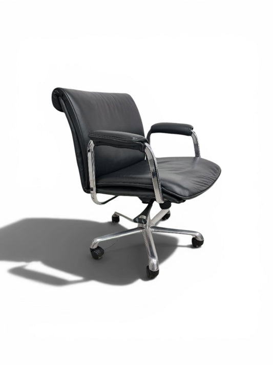 Boss Design Delphi Boardroom Chair – Black Leather Meeting Chair – Polished Aluminium Base – Refurbished