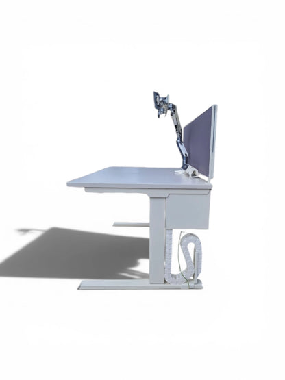 Haworth TC600 C Electric Height Adjustable Desk – 1400mm – Grey Privacy Screen – Refurbished Sit Stand Desk