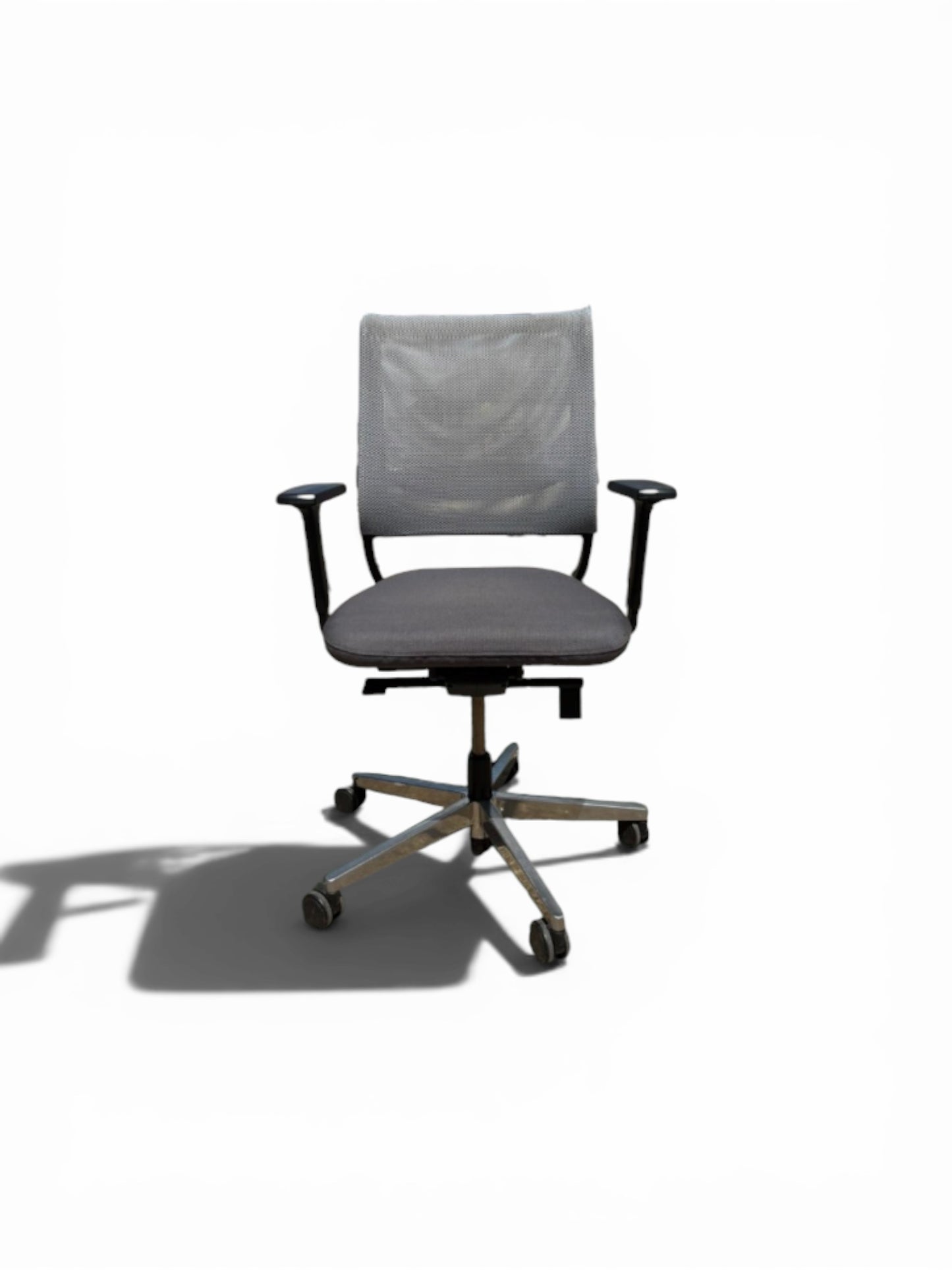 Sedus Netwin NW-100 Ergonomic Task Chair – Grey Mesh Office Chair – Refurbished